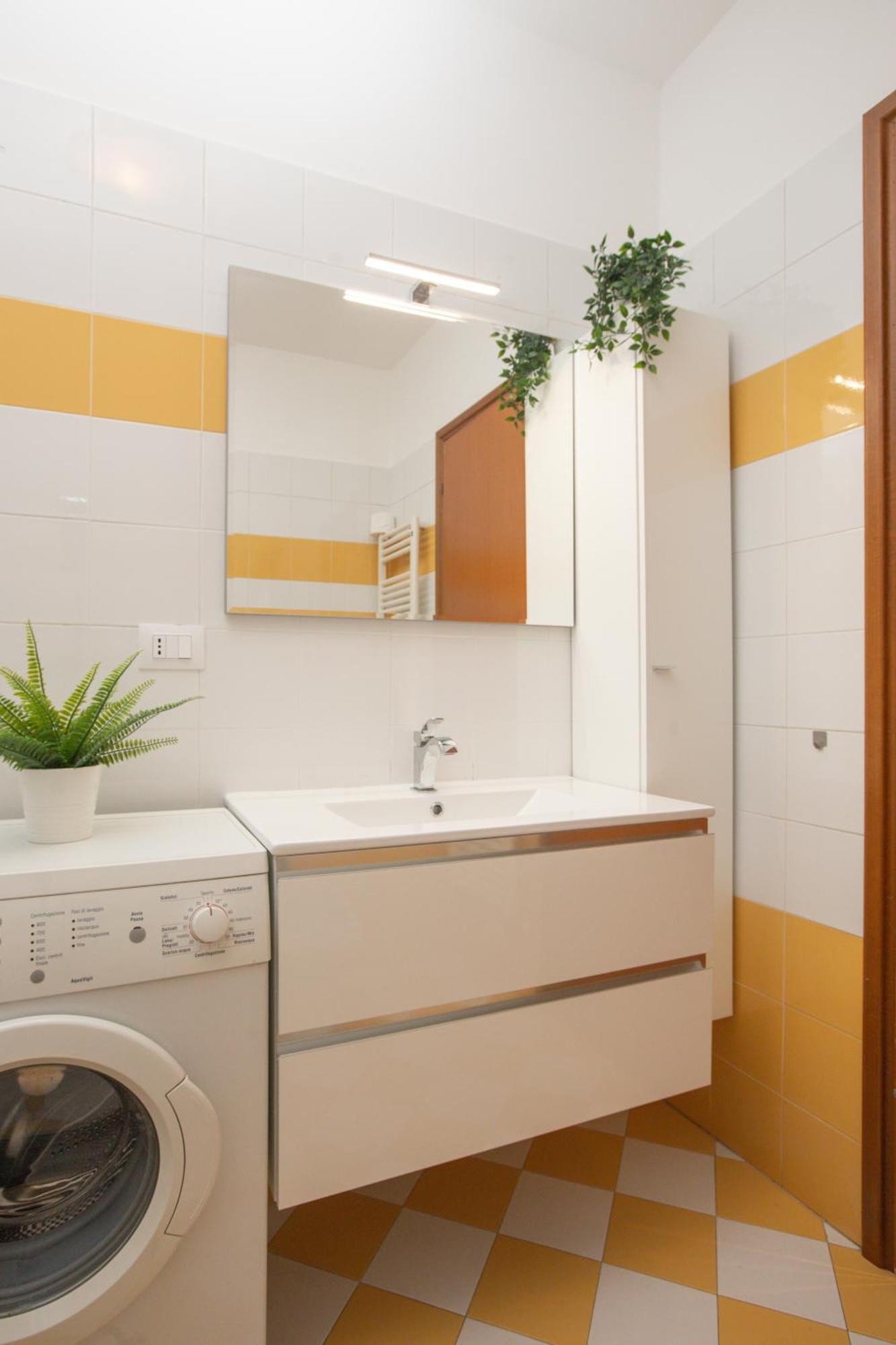 Kandinski Apartment - With Pool セッティモ・ミラネーゼ エクステリア 写真