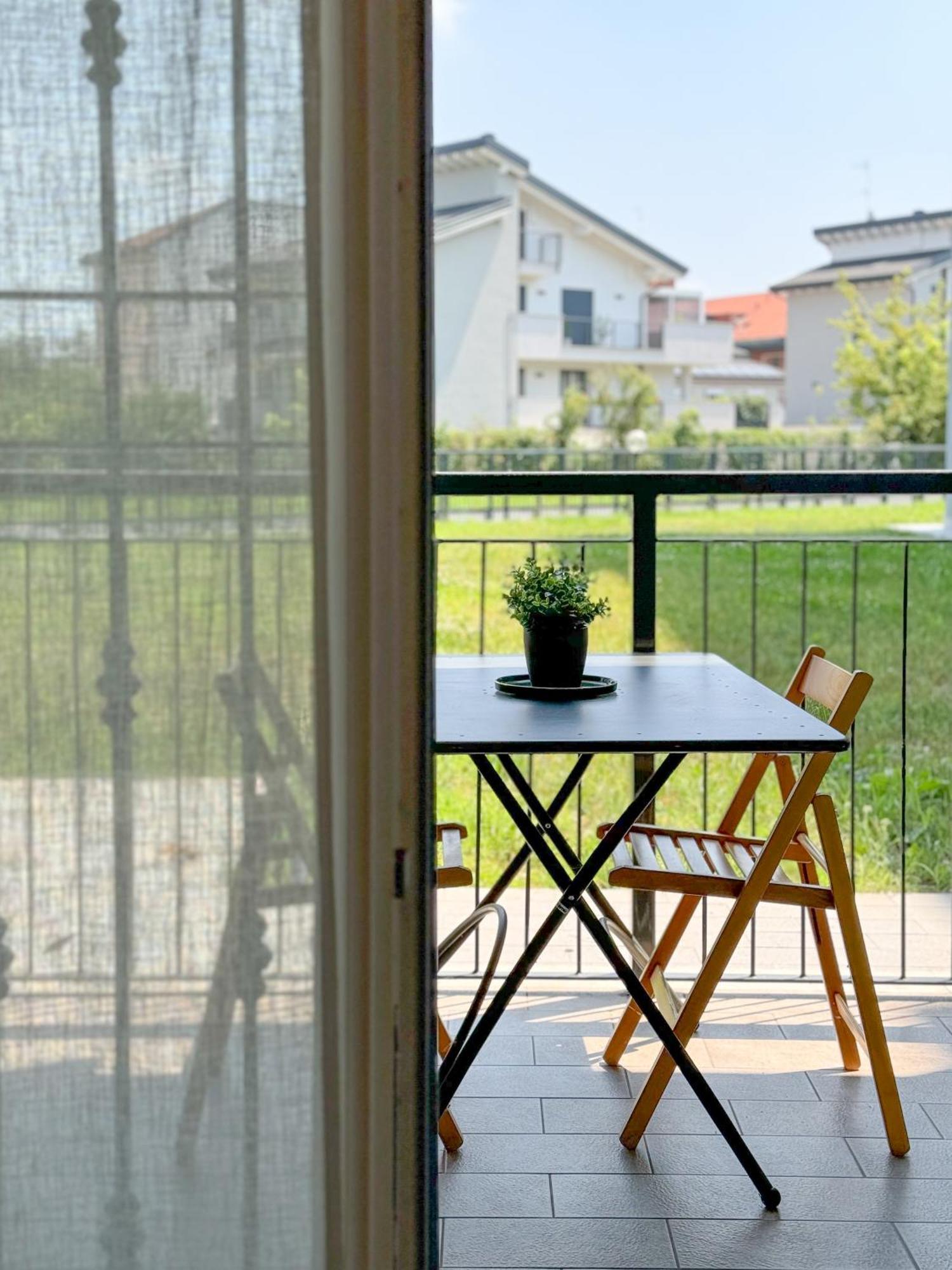 Kandinski Apartment - With Pool セッティモ・ミラネーゼ エクステリア 写真