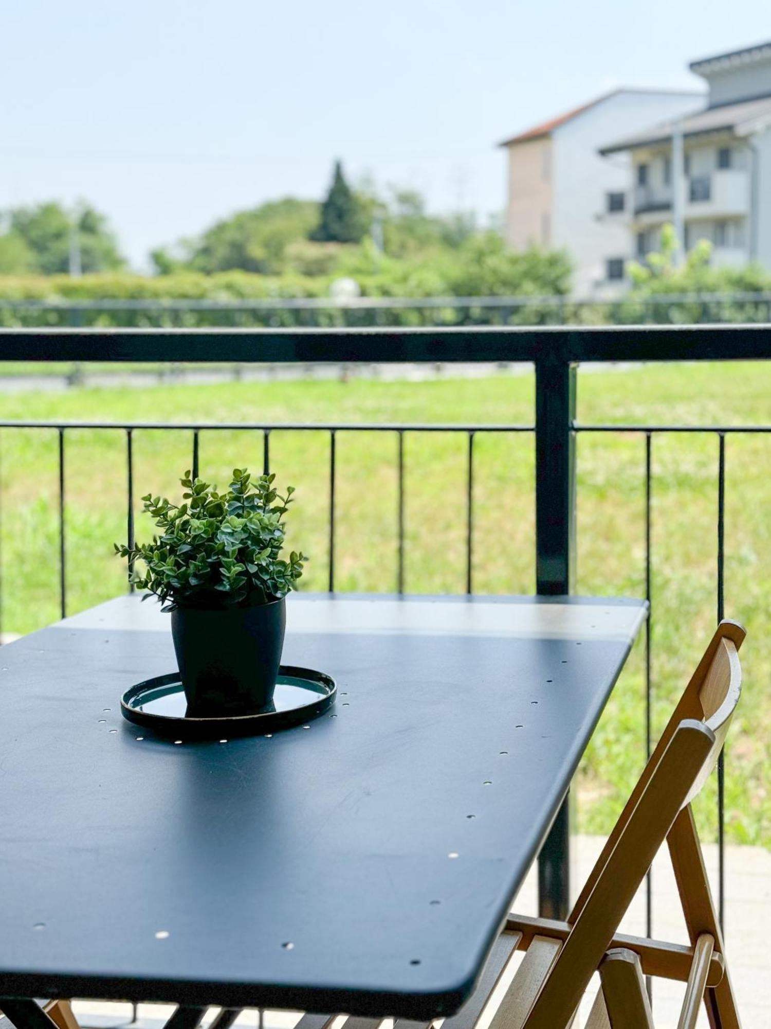 Kandinski Apartment - With Pool セッティモ・ミラネーゼ エクステリア 写真