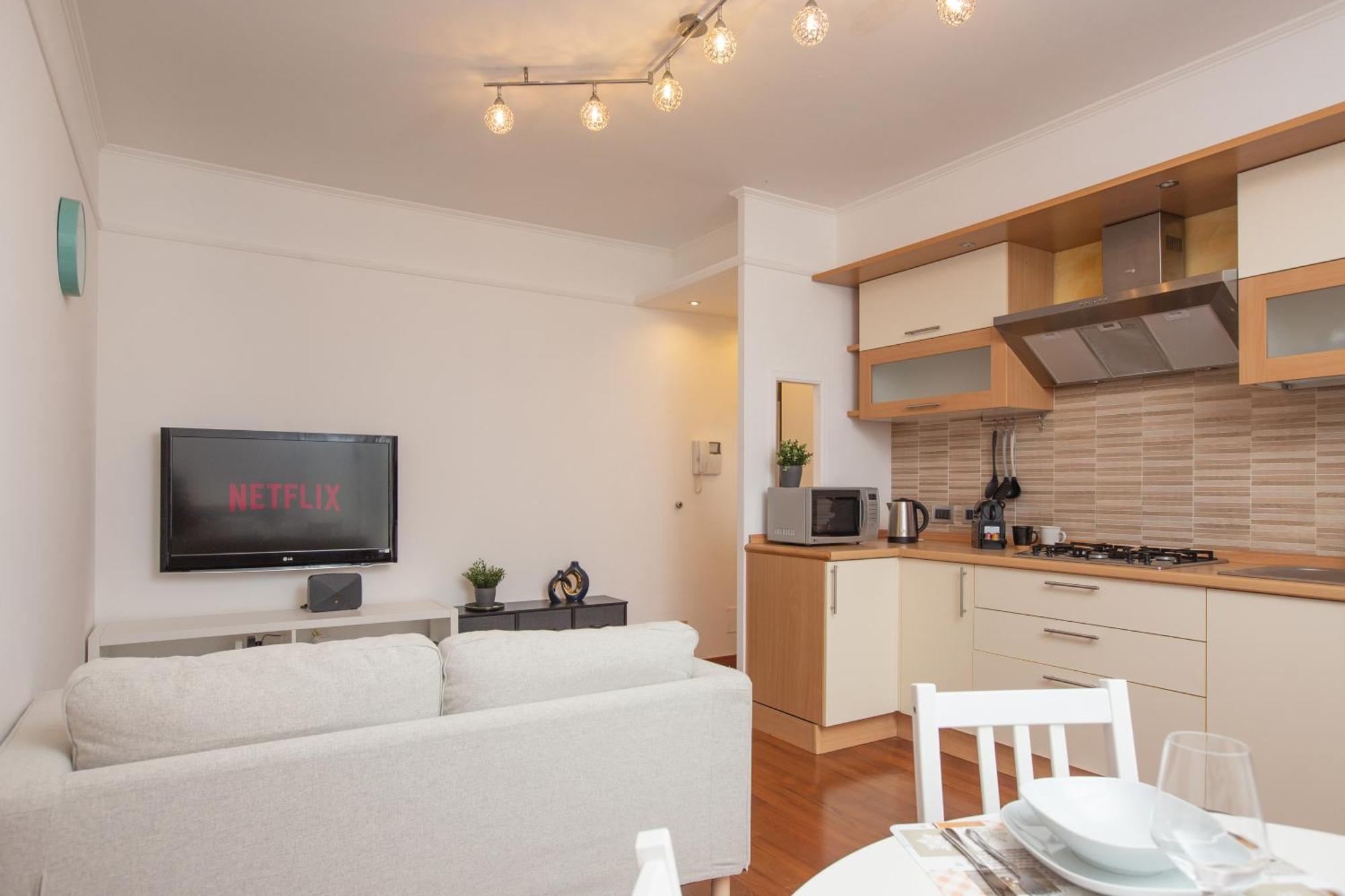 Kandinski Apartment - With Pool セッティモ・ミラネーゼ エクステリア 写真